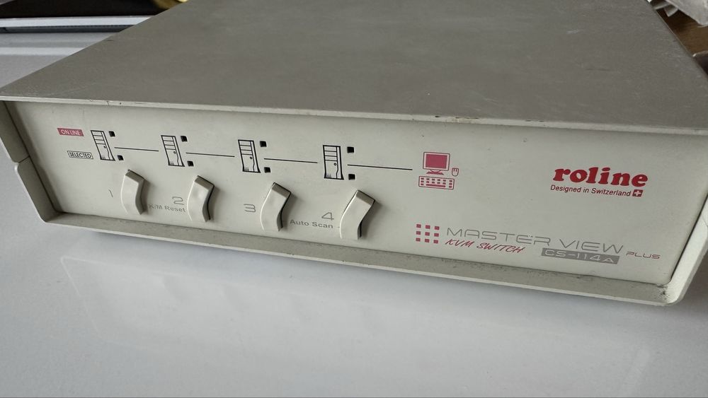 Switch Master view CS-114A przełącznik komputerów