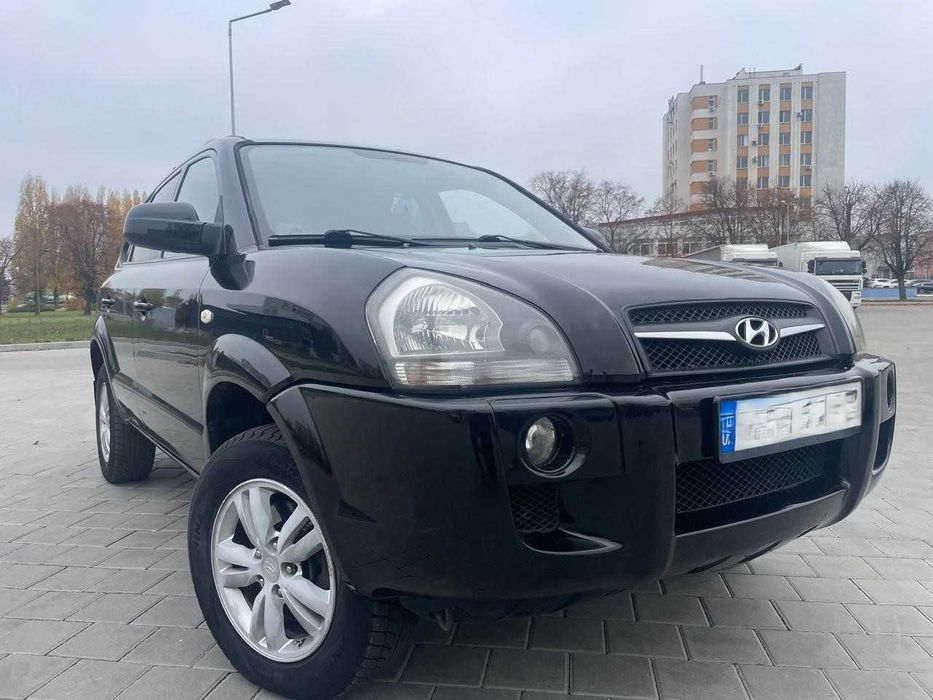 HYUNDAI/Tucson 2009 2.0 диз. 140к.с.  6ст. МКПП