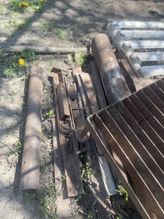 Продаю угольки труби бляху по 18 грн кг