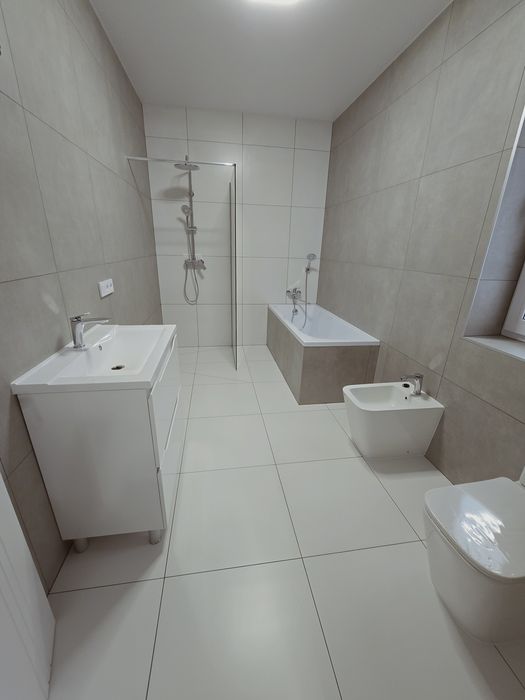 Новозбудований будинок. Зроблено ремонт!