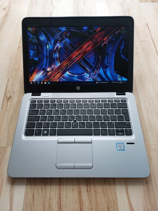 HP EliteBook 820 G3  i7-6600U/8GB/256SSD/HD/Win 10/