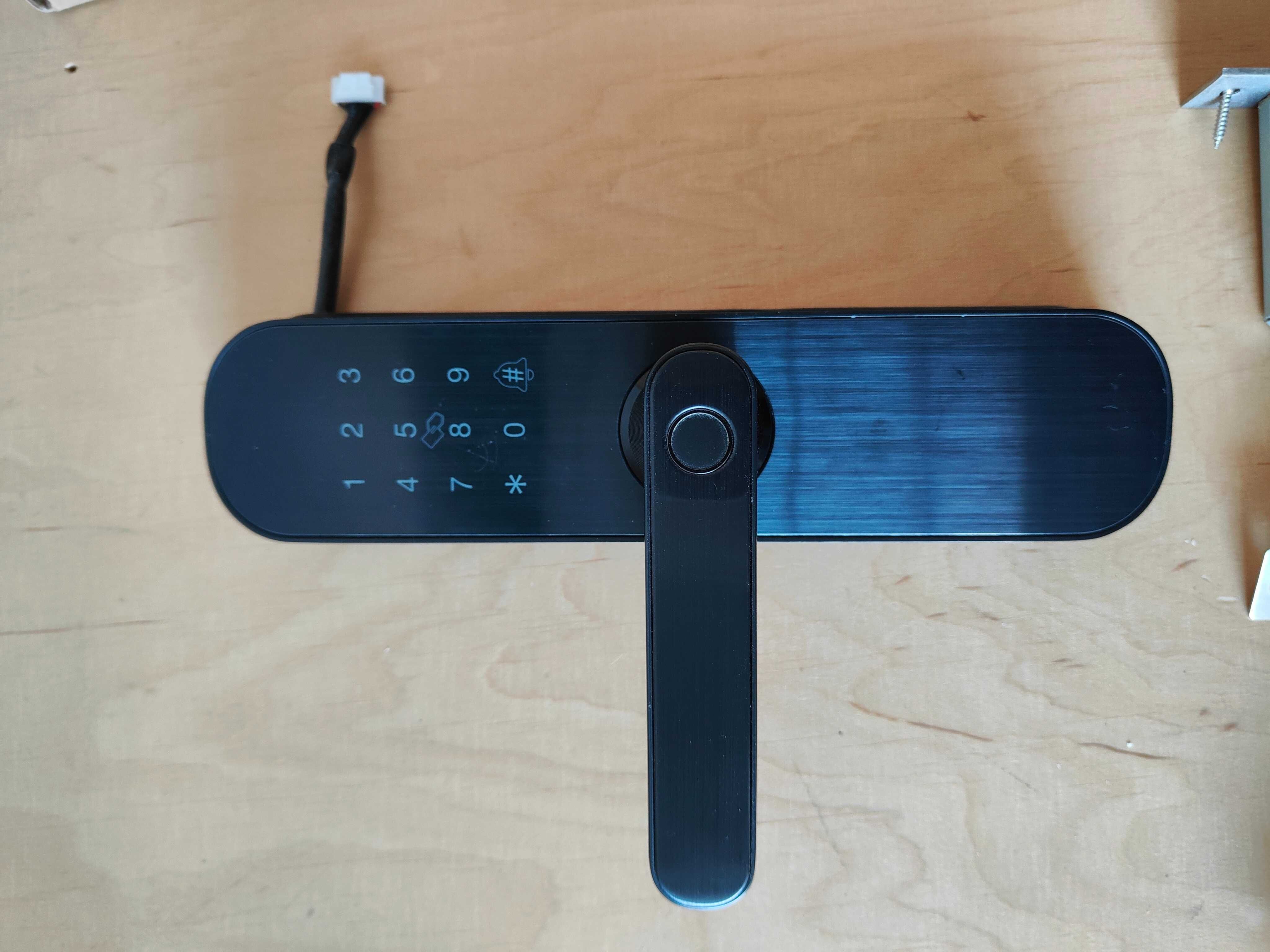 Intelignetna klamka Smartlock Tuya WiFi NFC E202