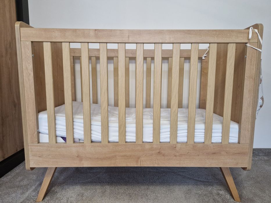 Łóżeczko VOX Vintage + materac