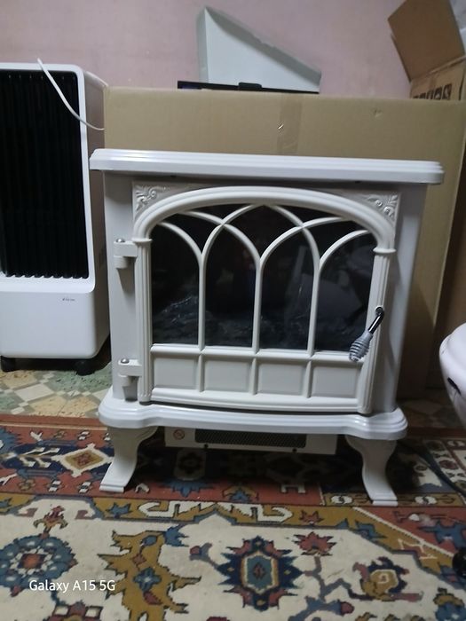 Imitação de lareira com chama artificial