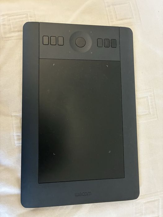 Wacom Intuos Pro Small (PTH-451) Mesa Digitalizadora Profissional