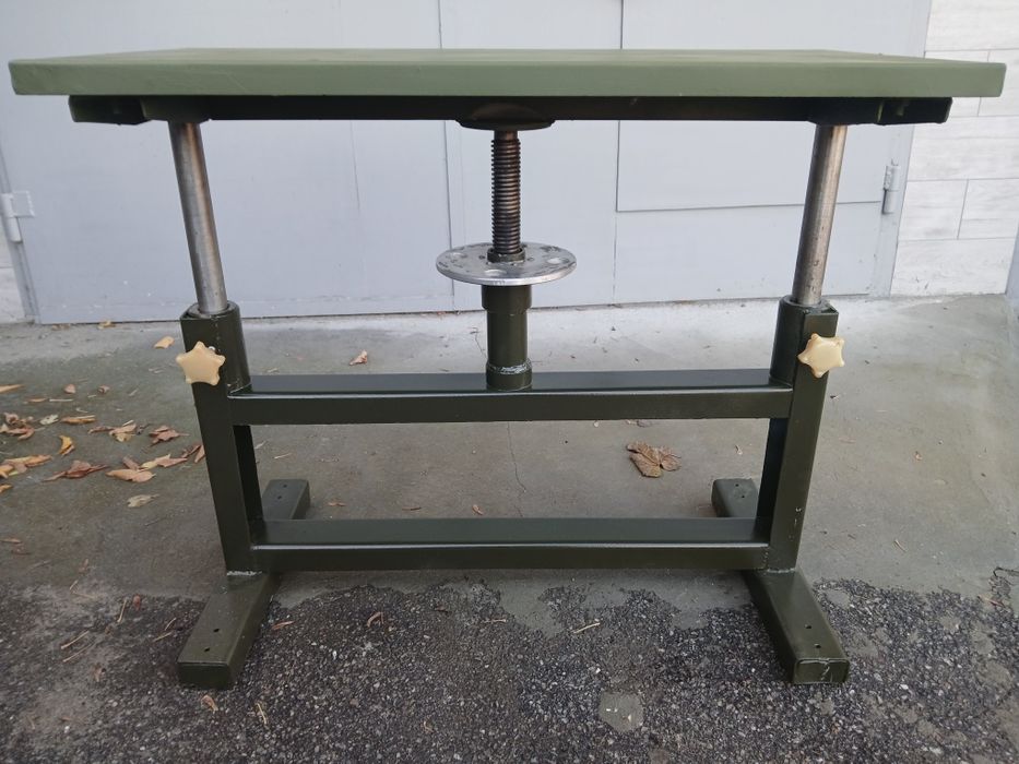 Верстаки слюсарнi б/в пiсля вiдновлення