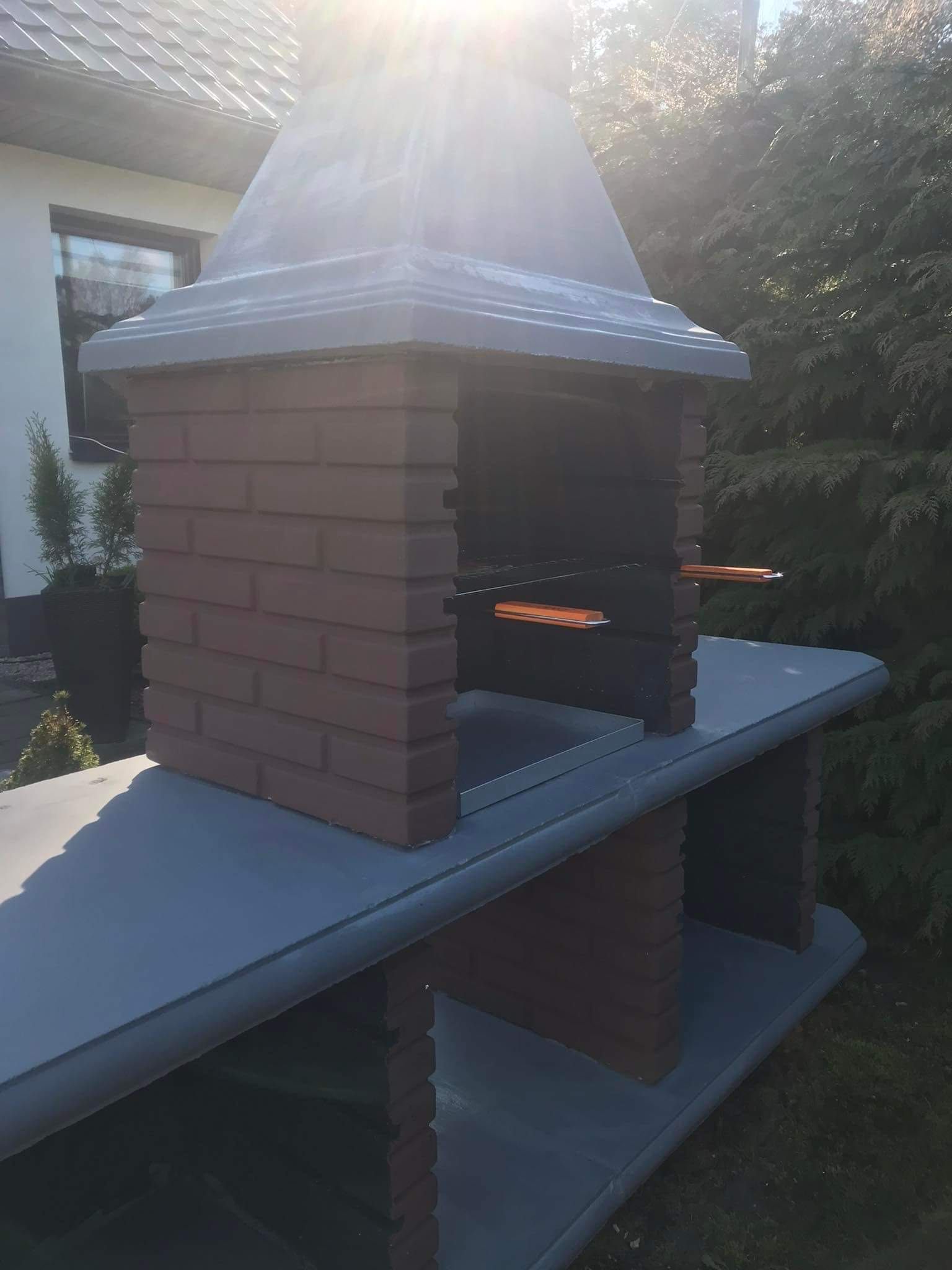 Solidny grill betonowy - nowoczesny design, trwała konstrukcja