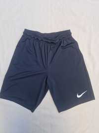 Spodenki NIKE DRI-FIT rozmiar M