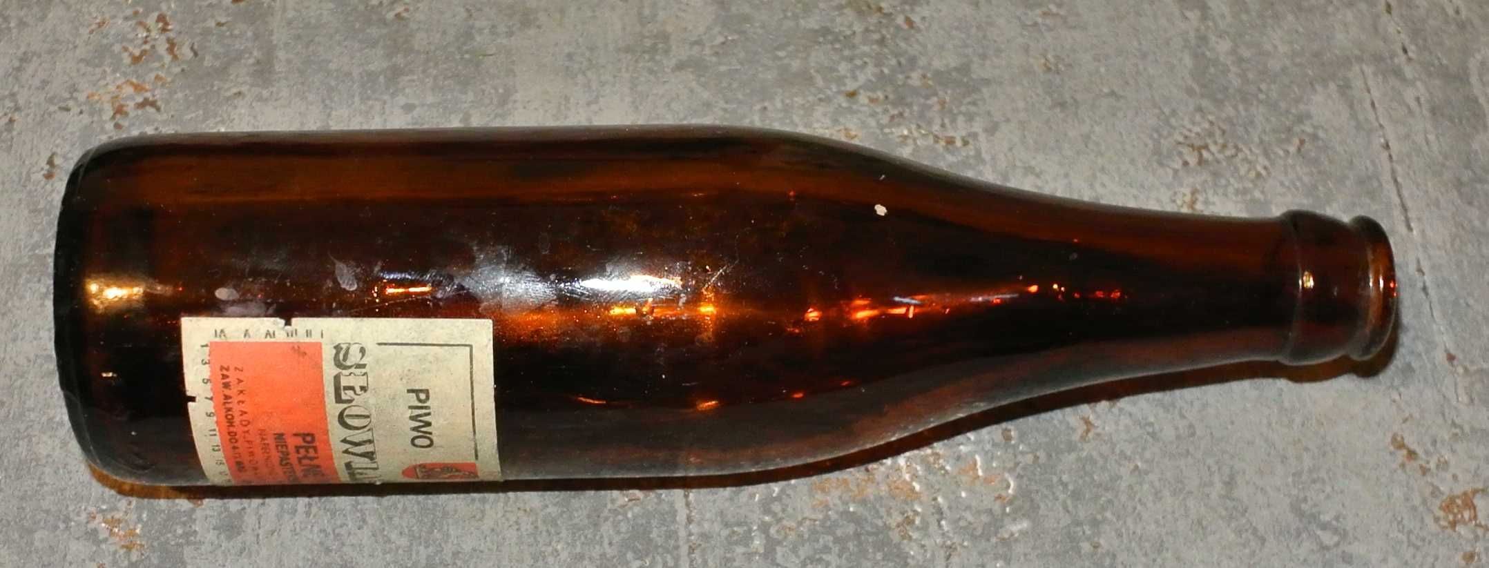 Stara pusta butelka - nr 2