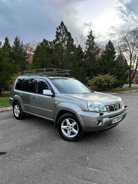 Nissan X-Trail 2003 2.0 Газ/Бенз Автомат