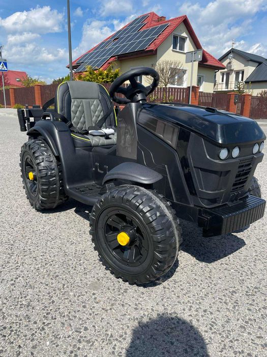 Duży traktor na akumulator z przyczepą gumowe koła skórzane siedzenie