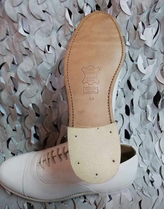 Sapatos pretos e brancos de gala Exército/Colegio militar/pupilos do e