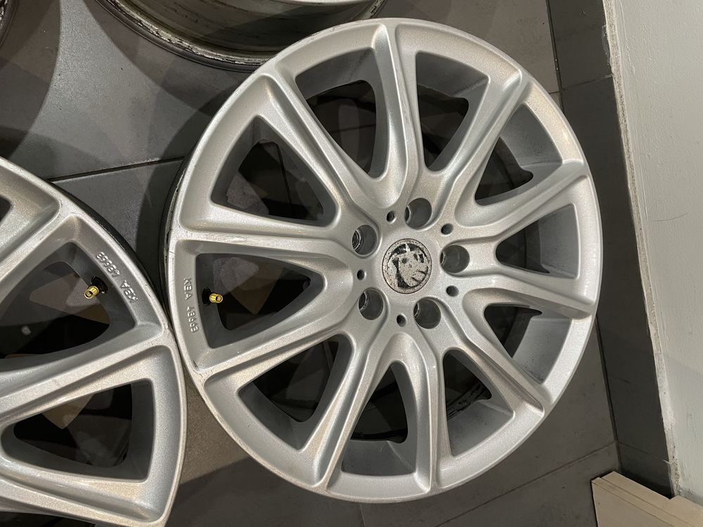 Felgi Aluminiowe 17” 5x112 Vw Audi Skoda