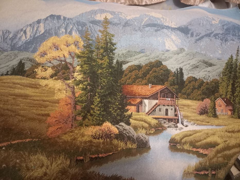 Шикарные гобелены (картины)тканые недорого.