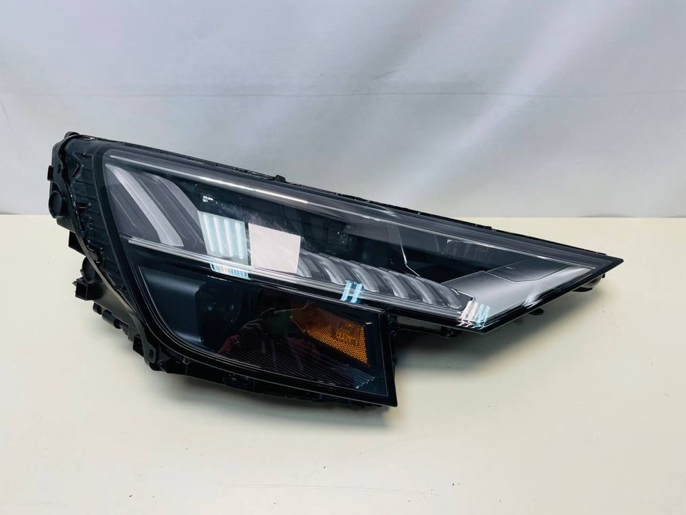 Фара оптика Audi q8 full led matrix USA новая оригинальная trade in