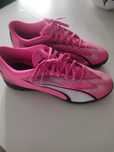 Buty Puma turfy ultra play, rozmiar 44.