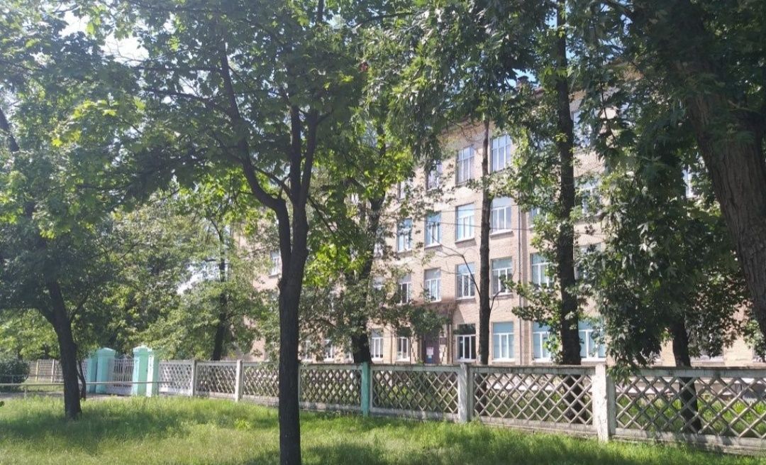 М.Чернiгiвська. Продаж 3 -х к квартири, вул. Юрія Поправки.