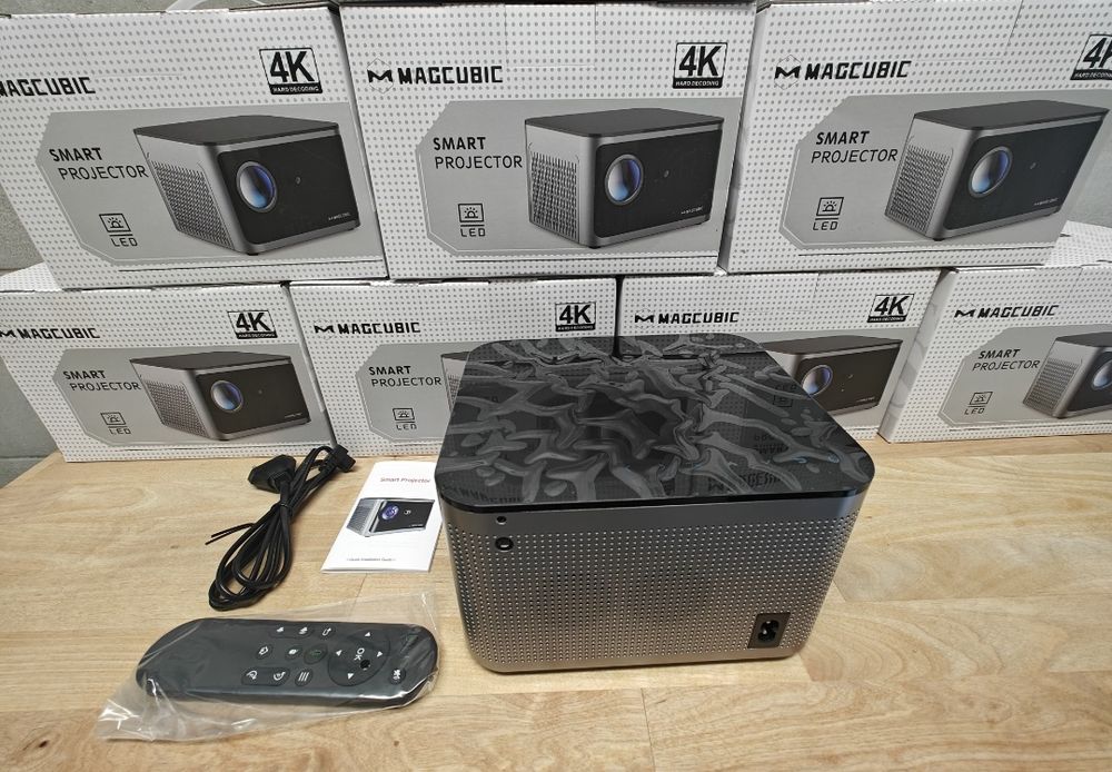 Projetor Android 9500 lumens + 1080P NATIVA + Focus eletrônico + Keyst