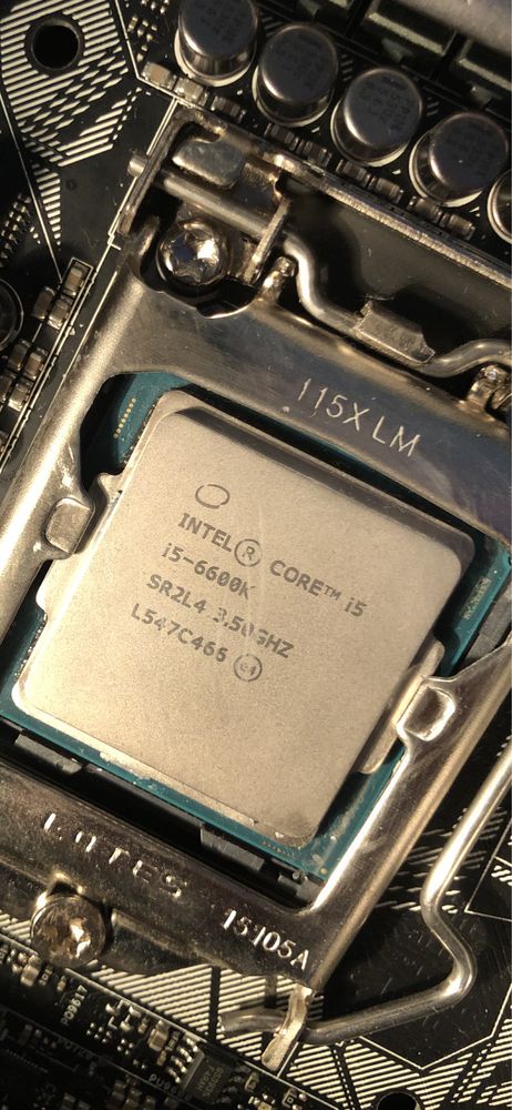 Материнская плата ASUS z170 Delux