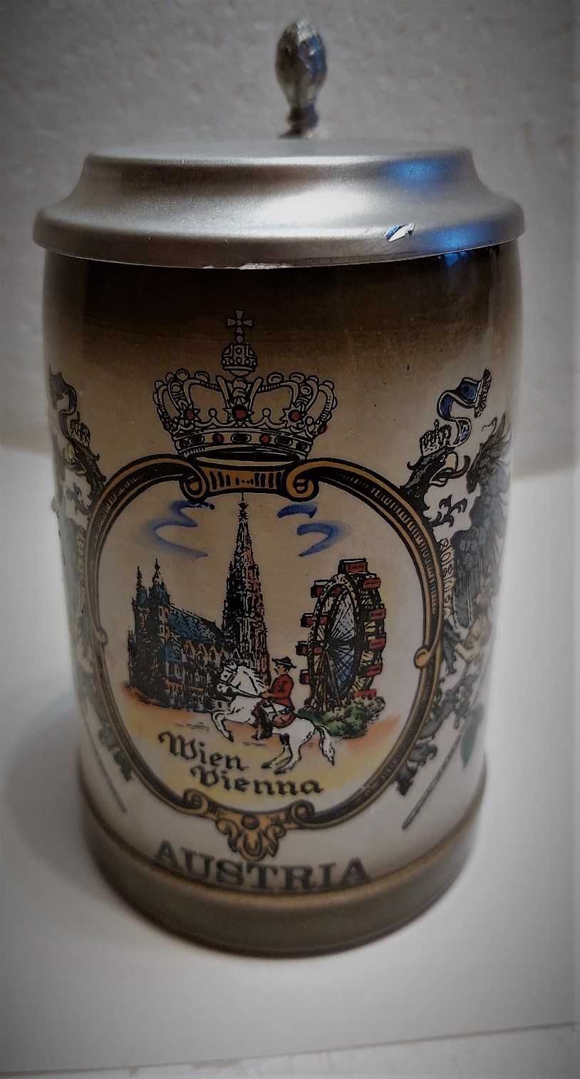 Пивная кружка King Beer Stein Austria с крышкой.