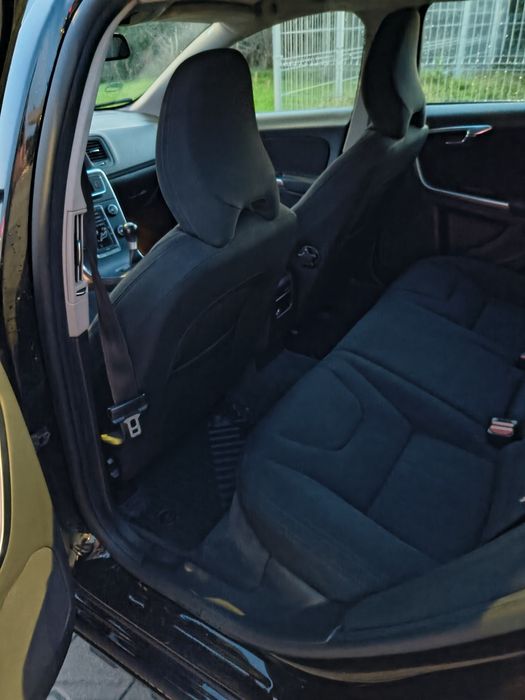 Volvo V60 1.6 benzyna T3 150km
