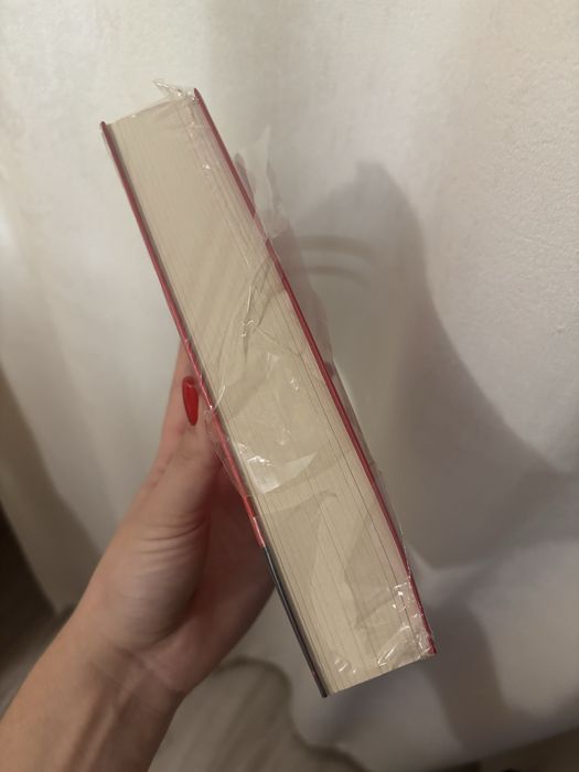 Продам нову книгу «Ворошиловград» Сергій Жадан