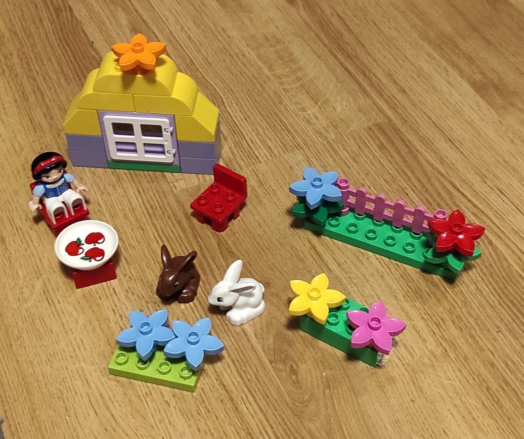 LEGO Duplo chatka królewny Śnieżki