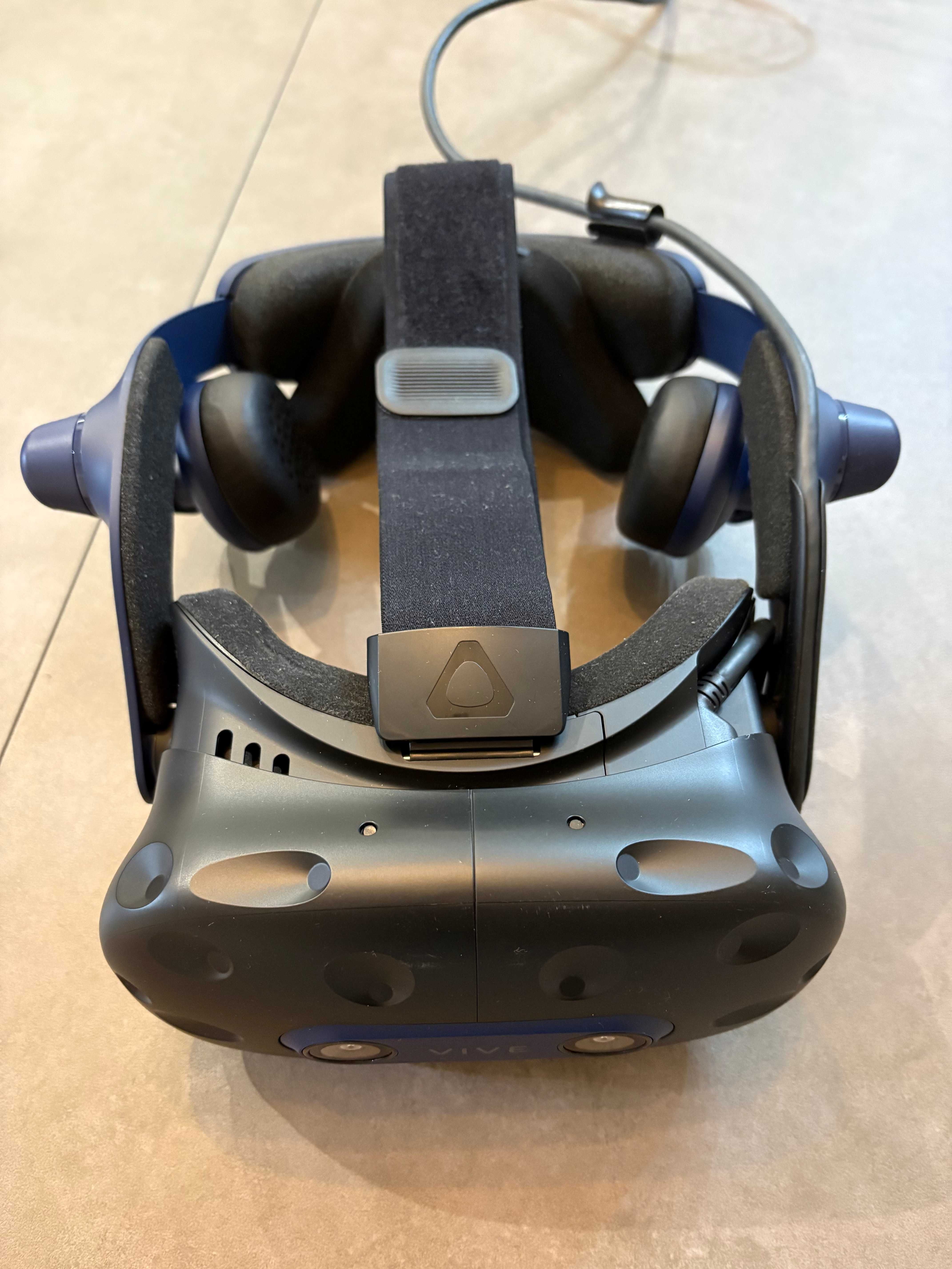 VR: HTC Vive Pro 2 + Valve Index Controllers + Base Station 2.0