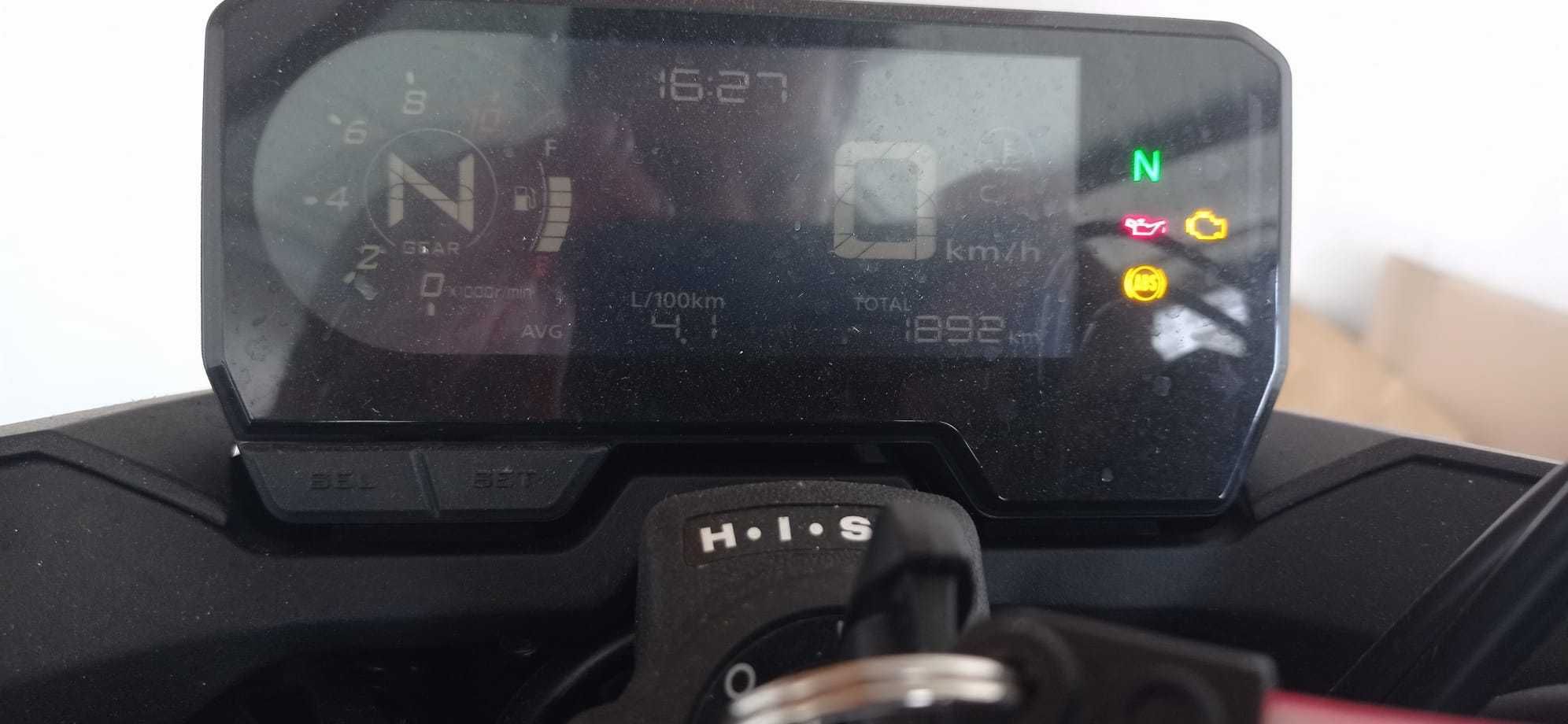 Honda CB500F 1800km