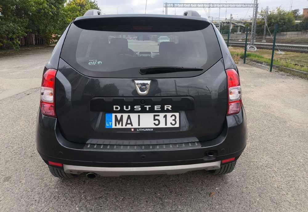 Продаю Dacia Duster 1.2 2015 року
