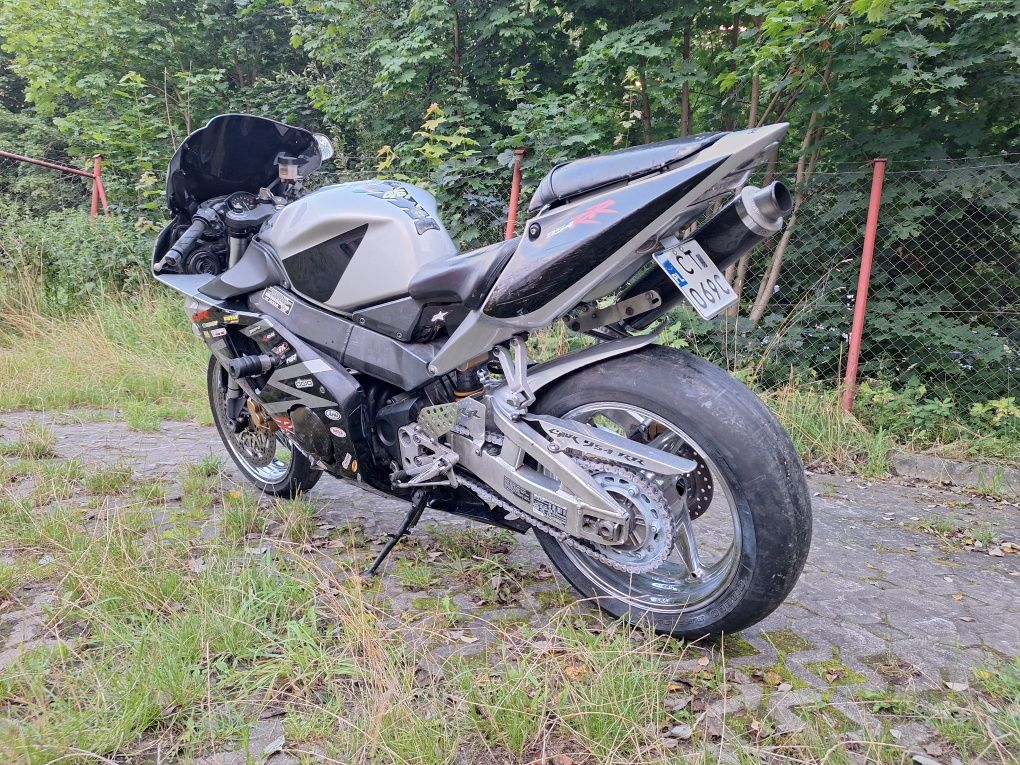 Honda CBR 954  kpl opon
