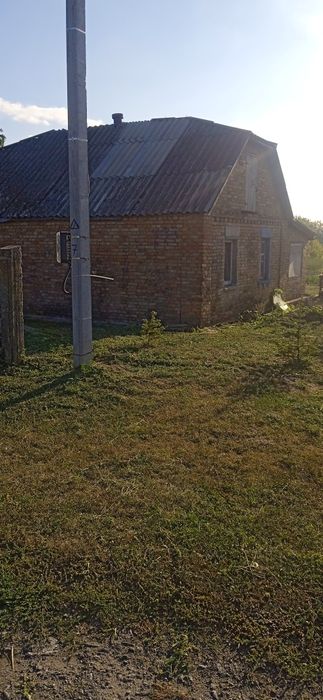 Продам дом в затишному селищі