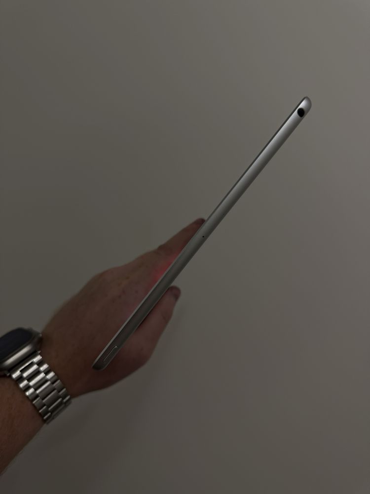 Apple Ipad air3 10.5 2020 Apple pencil  в гарному  стані