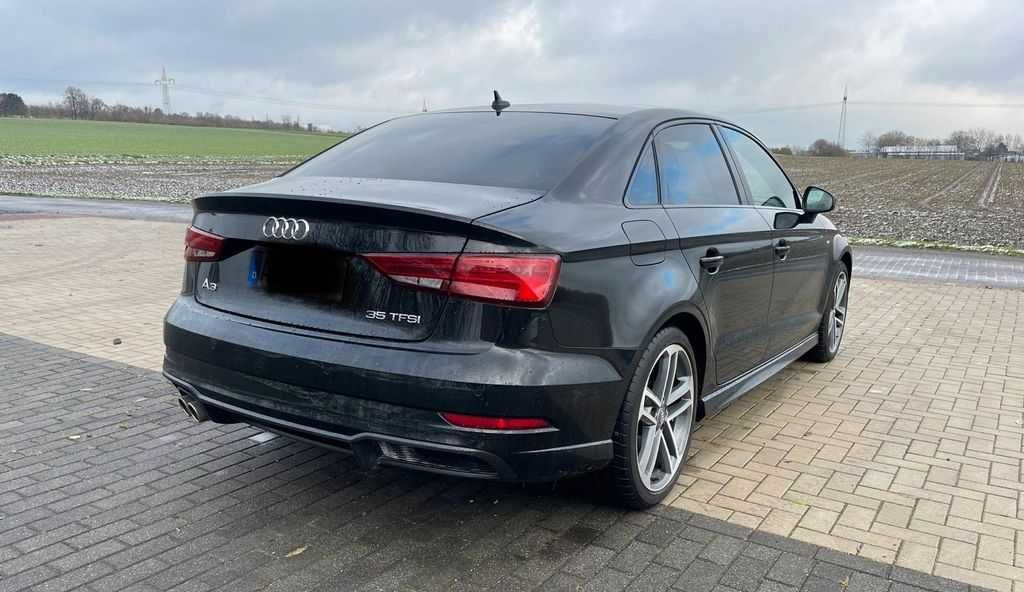 Бампер Audi A3 8v sedan розборка  Ауді А3  8в седан