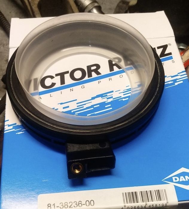 Сальник колінчастого валу задній VICTOR REINZ 81-38236-00