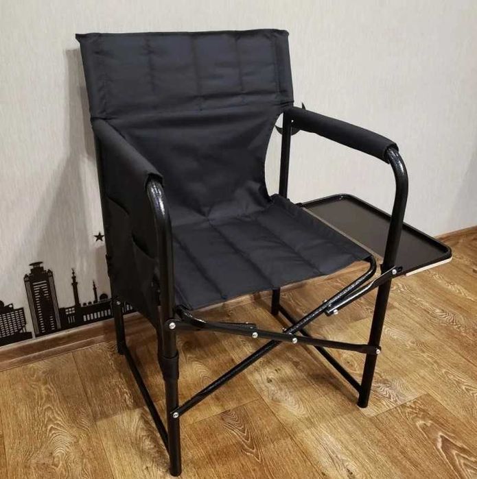 Крісло для відпочинку на дачі та природі з відкидним столиком