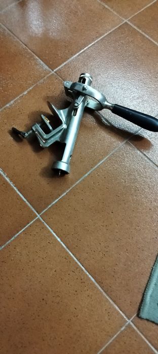 Vendo sacarrolhas profissional.. suisso