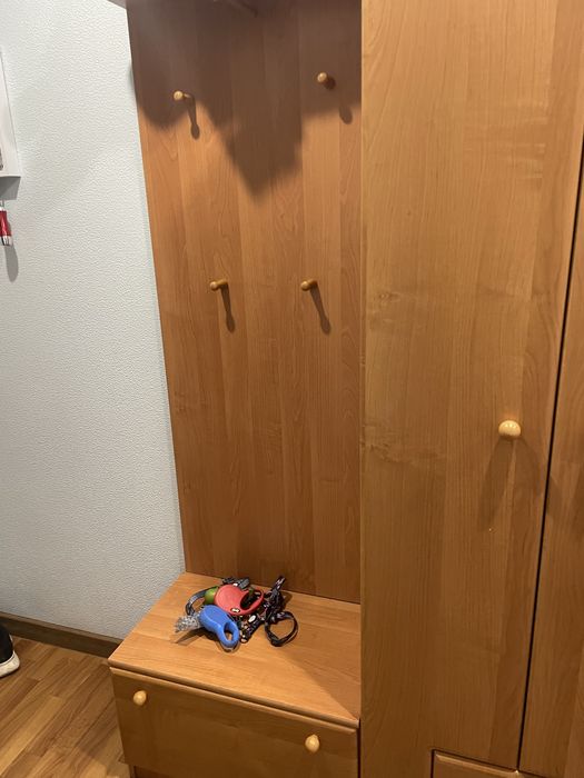 Меблі в передпокій