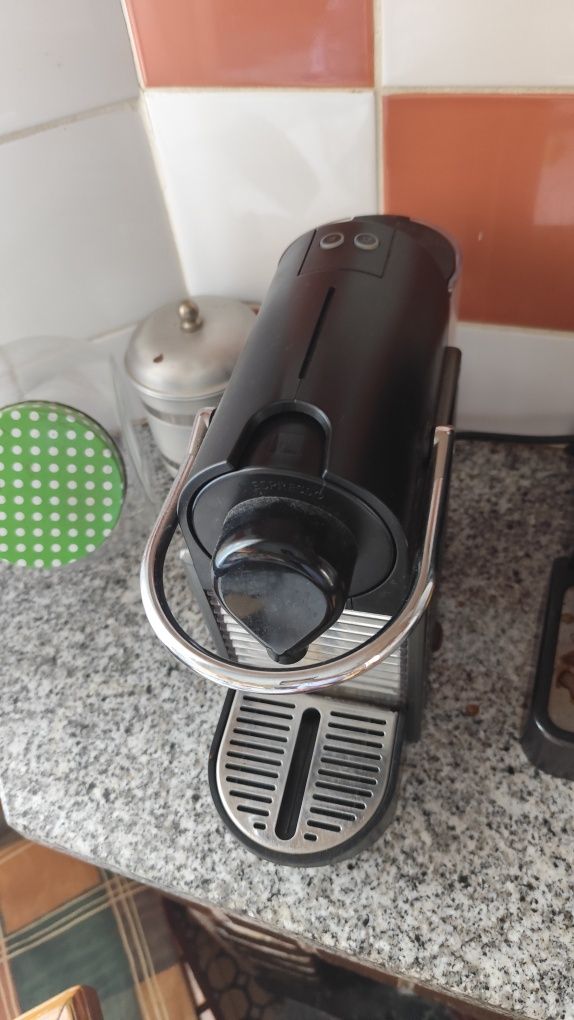 Maquina de Café Nespresso