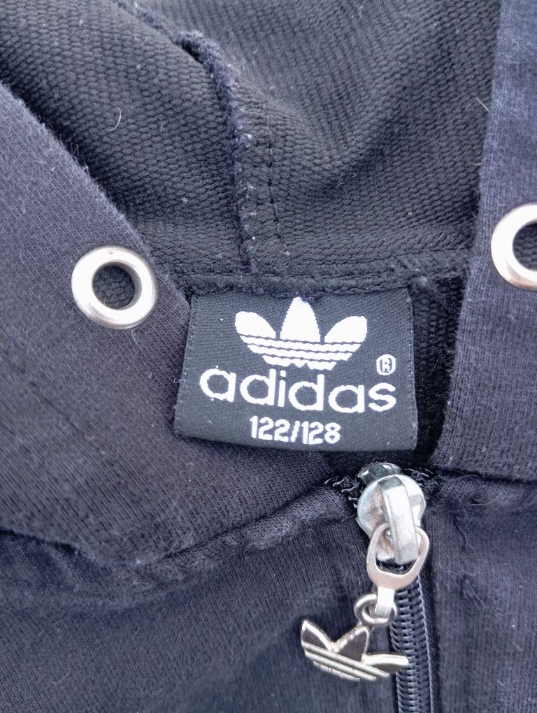 Продам кофту adidas