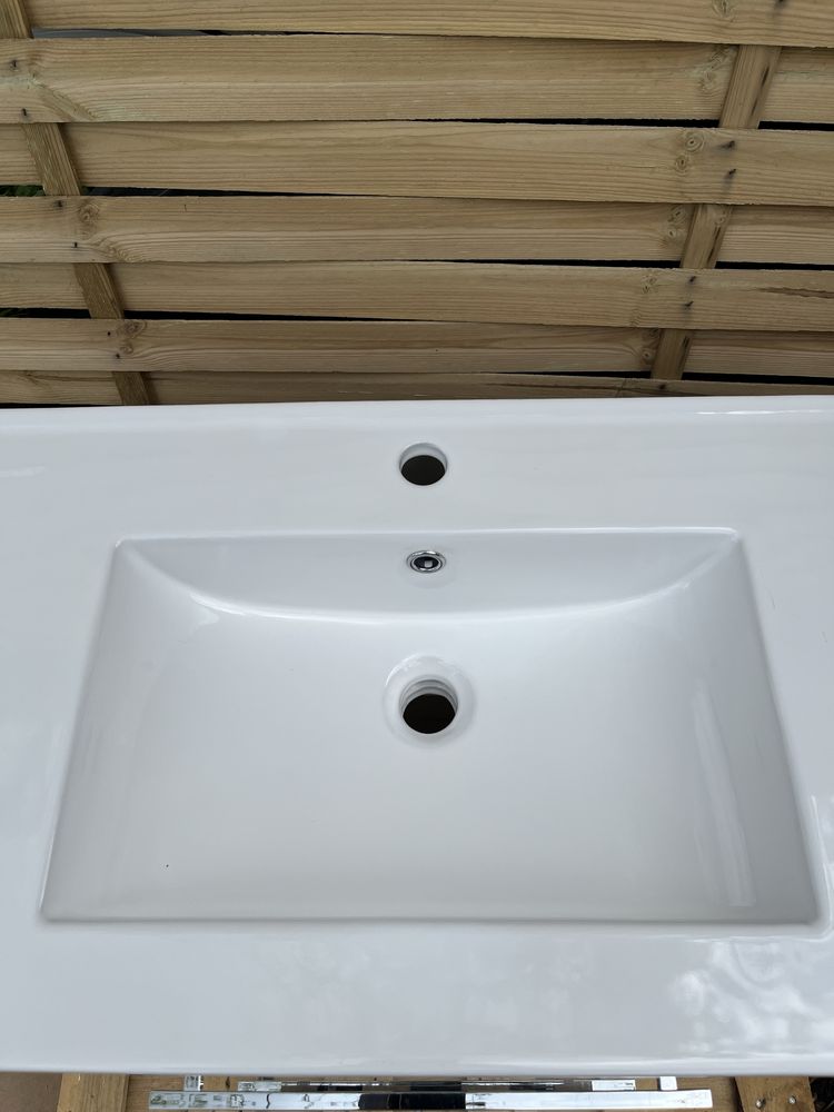 Duża umywalka ceramiczna. Sensea. Szerokosc 81cm, głębokość 46cm