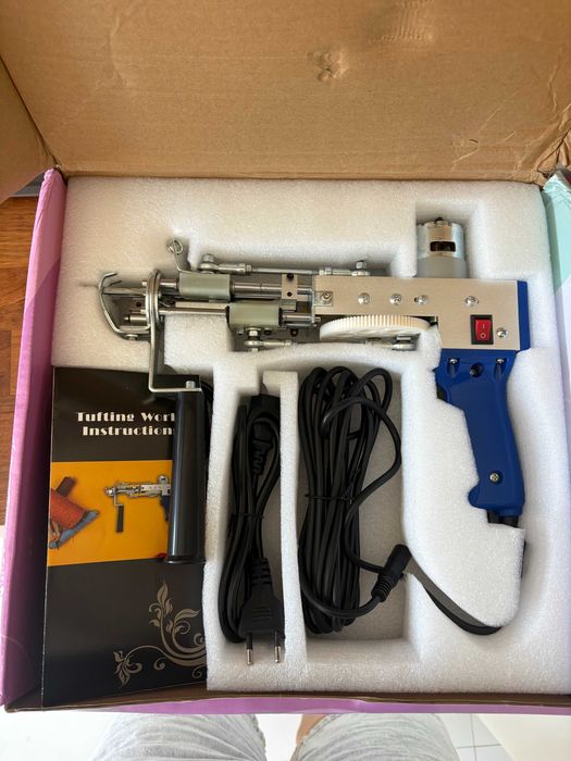 AK-II Loop-Pile Tufting Machine - Tuftinggun