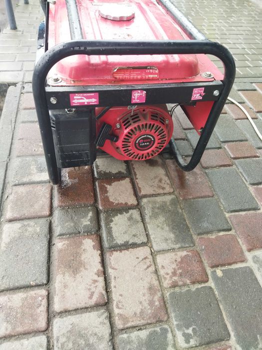 Бензиновый генератор 3.3