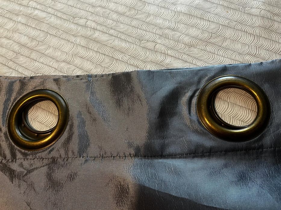 Eleganckie srebrne zasłony