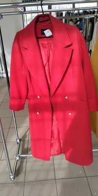 Płaszcz czerwony rozmiar 14