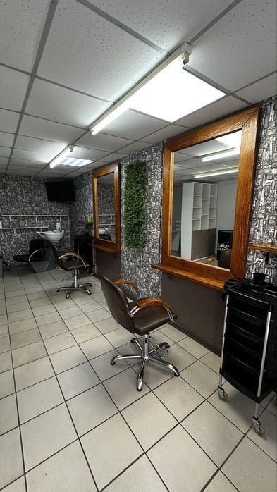 Дзеркало в салон краси