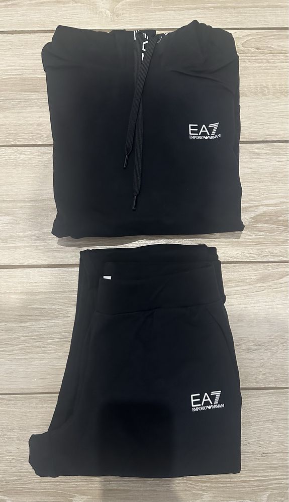 Жіночий костюм EA7 S, L Armani Оригінал