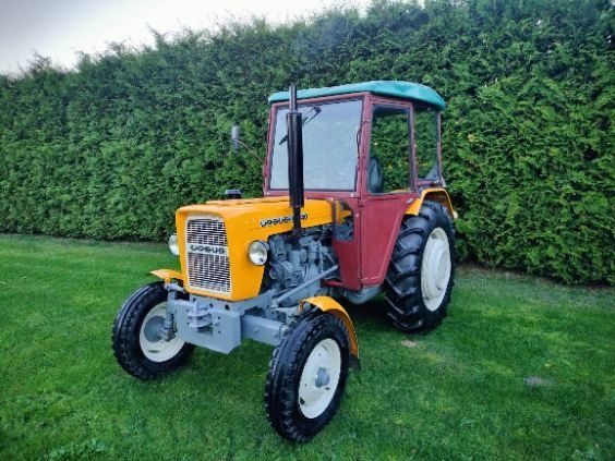 Ursus C-330 Ciągnik rolniczy