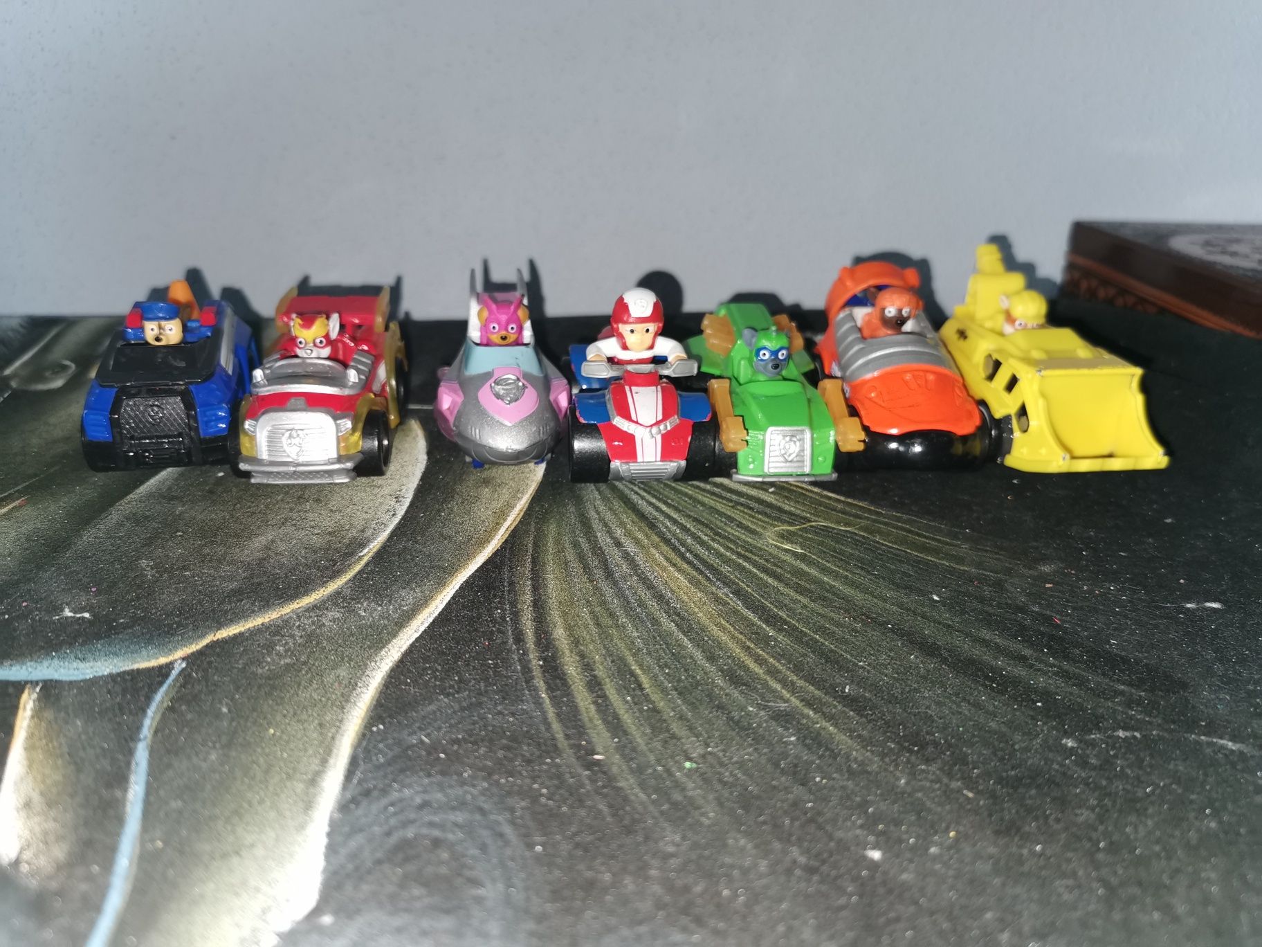 Autka True metal, pojazdy True metal, Rayder rubble Chase Rocky, skye