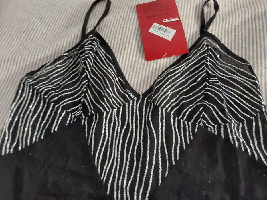 Lingerie Preto com Brilhos de noite.